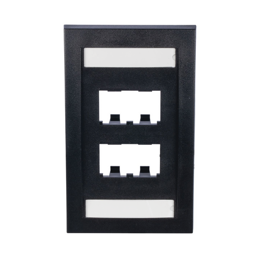 Placa de Pared Vertical Ejecutiva, Salida de 4 Puertos Mini-Com, Con Espacios Para Etiquetas, Color Negro